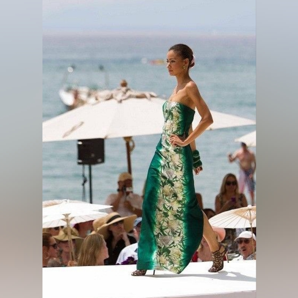 ○$4,800 OSCAR DE LA RENTA GREEN FLORAL SILK GOWN US 10 L - Picture 1 of 16